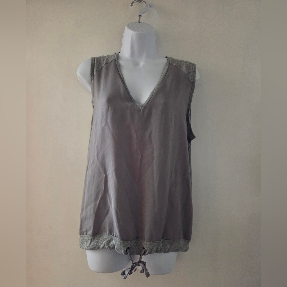 Joe Fresh Gray Sleeveless V-Neck Drawstring Hem Top Size Medium